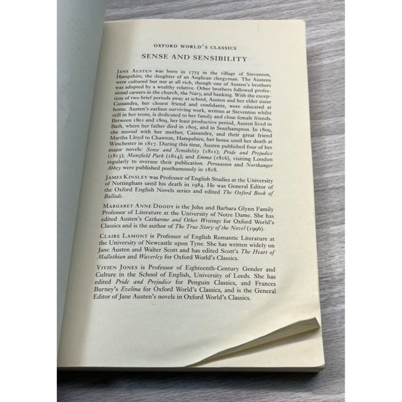 Sense and Sensibility Jane Austen Oxford World's Classics Revised 2004 - Picture 5 of 9